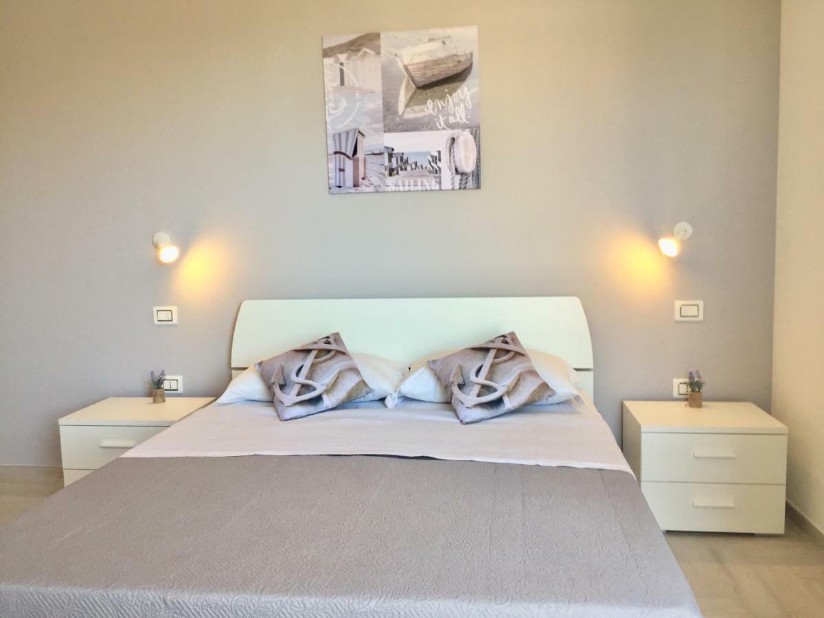Le Domus Modern Apartments Cagliari Su Forti Ngoại thất bức ảnh