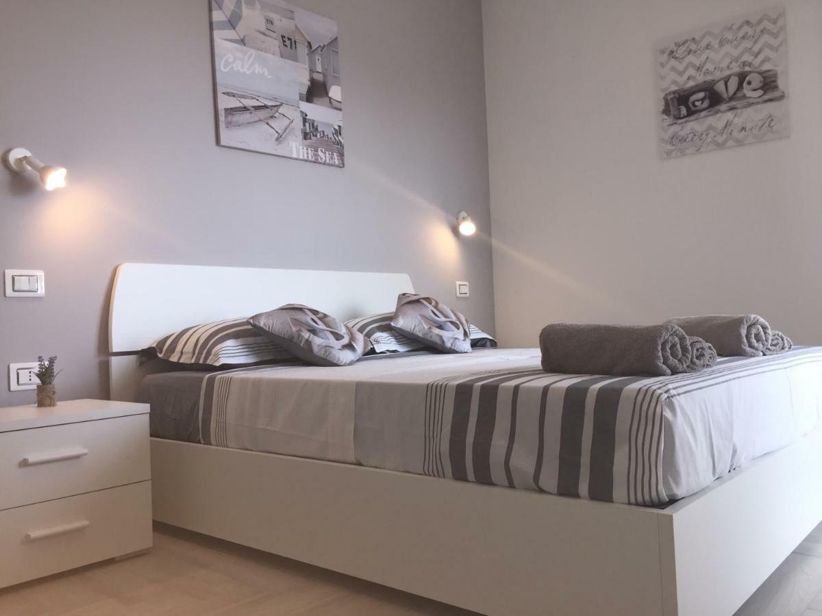 Le Domus Modern Apartments Cagliari Su Forti Ngoại thất bức ảnh