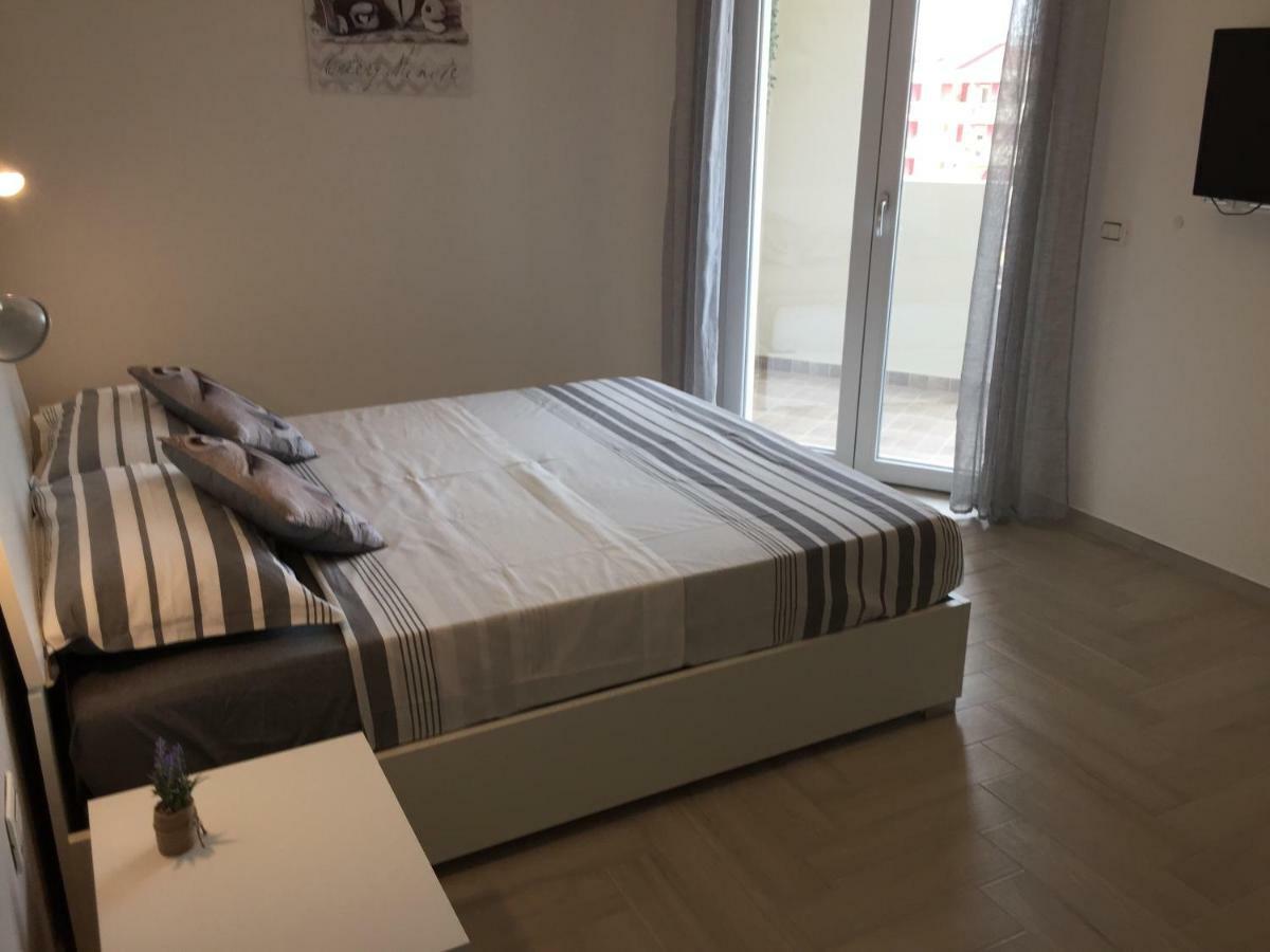 Le Domus Modern Apartments Cagliari Su Forti Ngoại thất bức ảnh