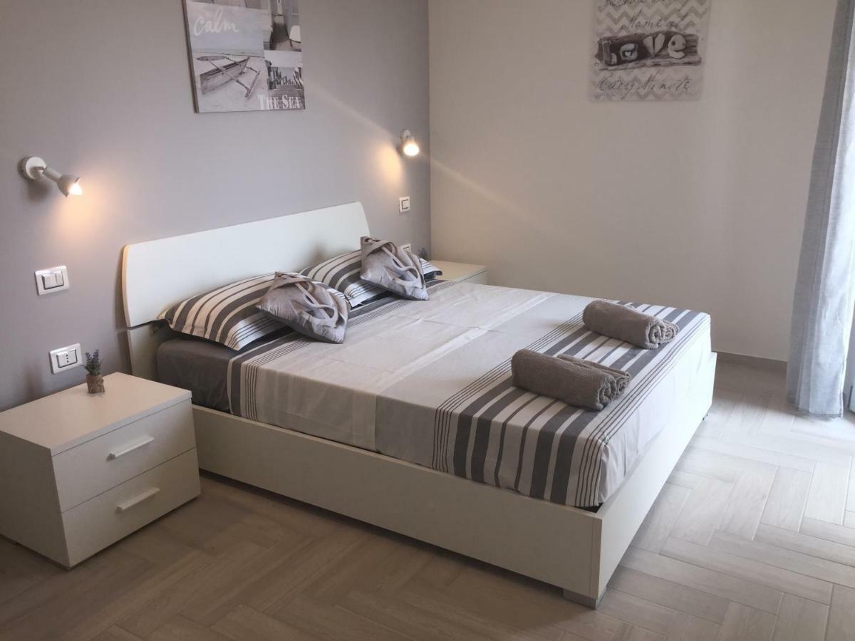 Le Domus Modern Apartments Cagliari Su Forti Ngoại thất bức ảnh