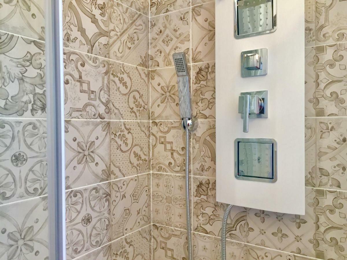 Le Domus Modern Apartments Cagliari Su Forti Ngoại thất bức ảnh