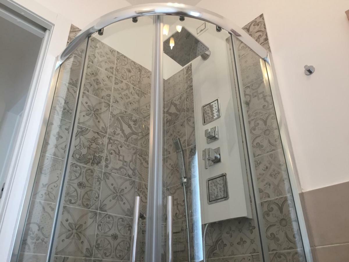 Le Domus Modern Apartments Cagliari Su Forti Ngoại thất bức ảnh